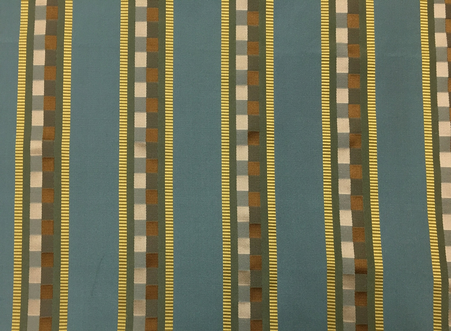 silk stripe 2054d