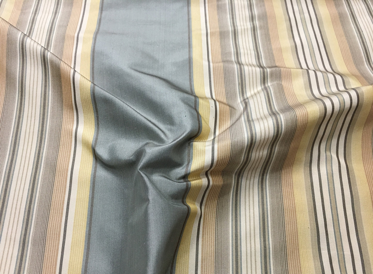 silk stripe 2073f