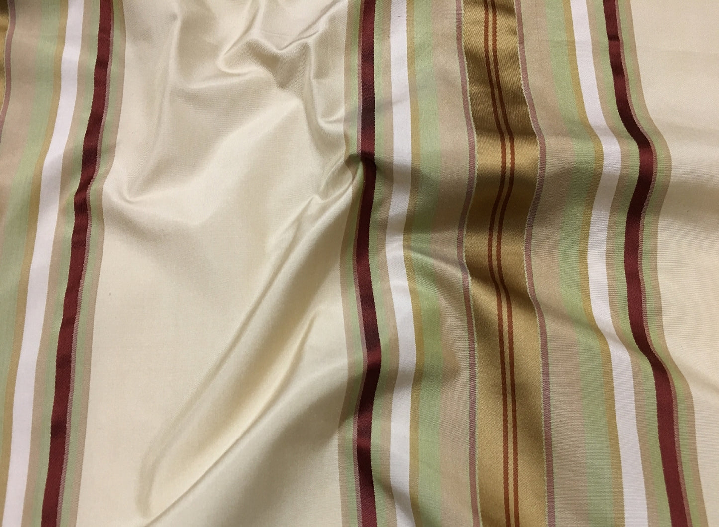 silk stripe 3030c