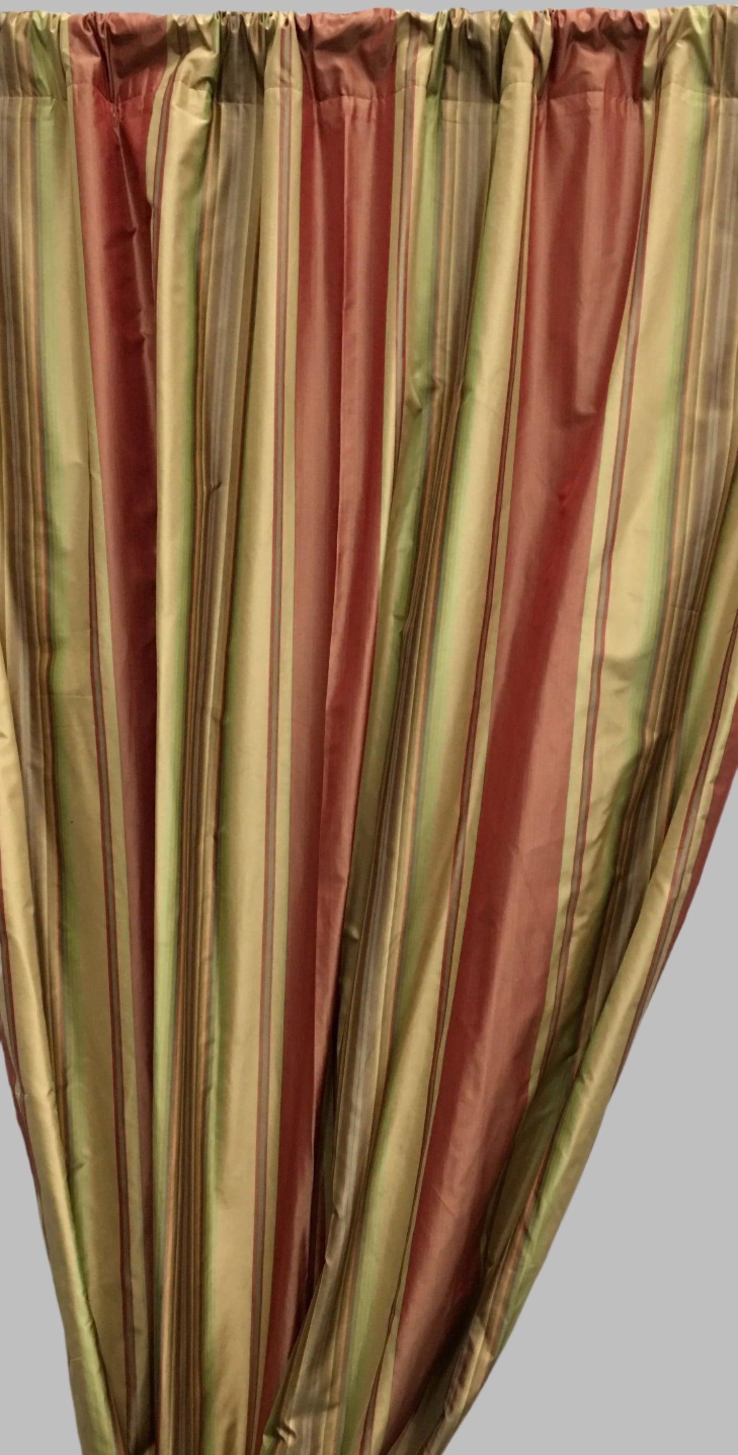 32009 Silk Taffeta Drapes (Pair)