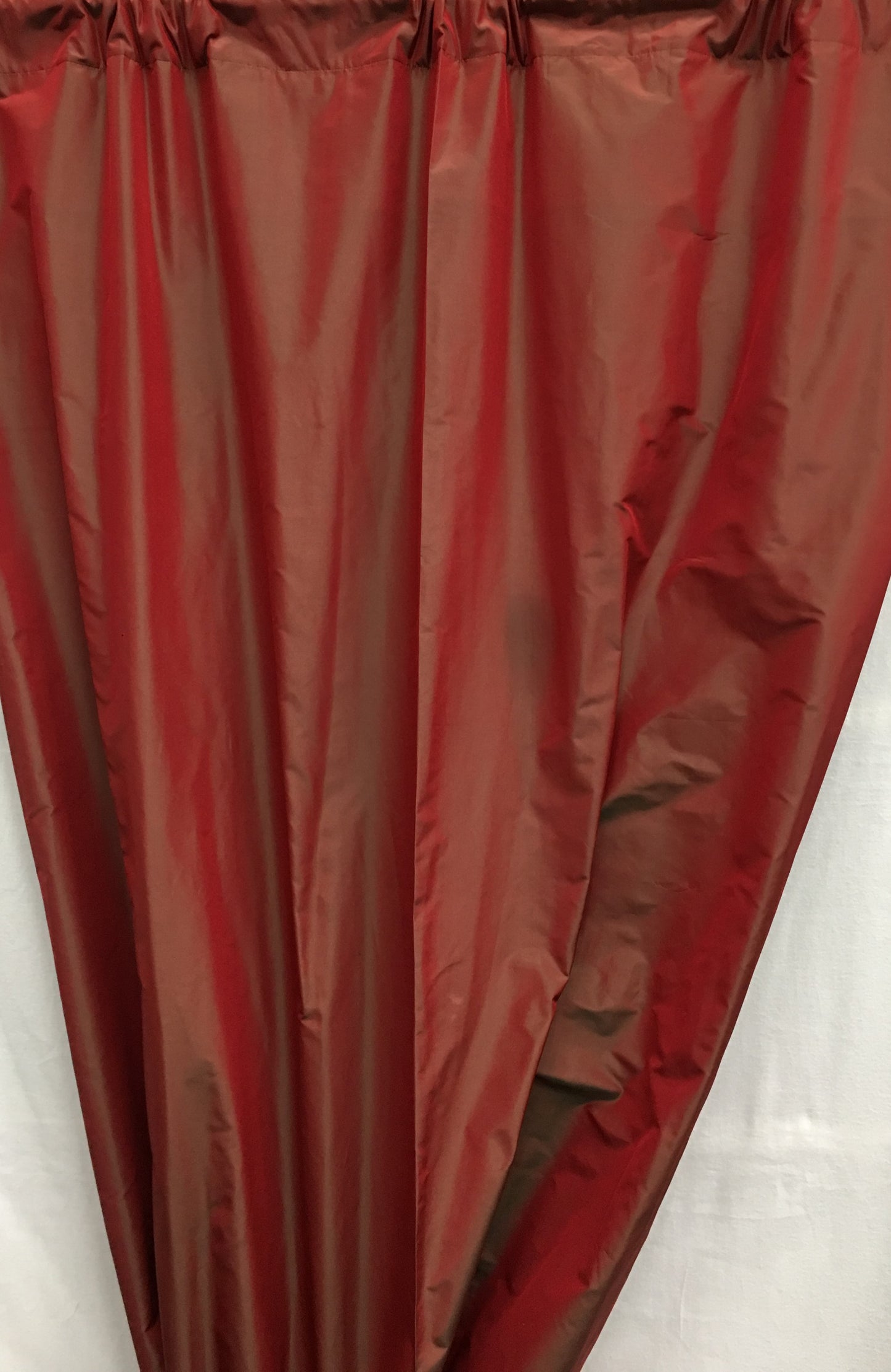 32013 Silk Taffeta Drapes (Pair)