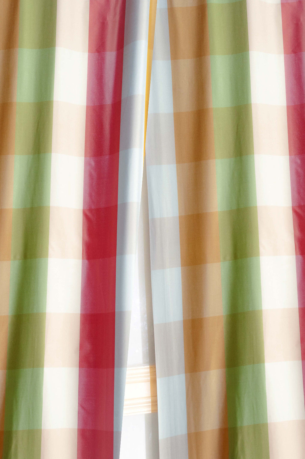 32014 Silk Taffeta Drapes (Pair)