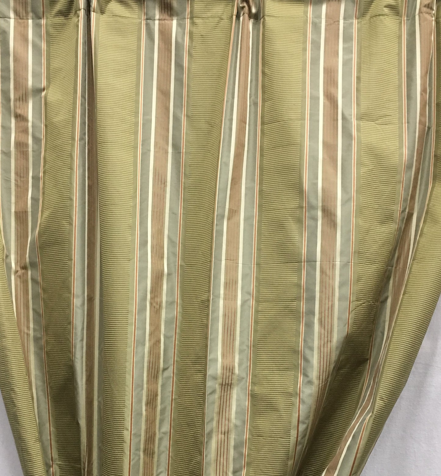 32027 Silk Taffeta Drapes (Pair)