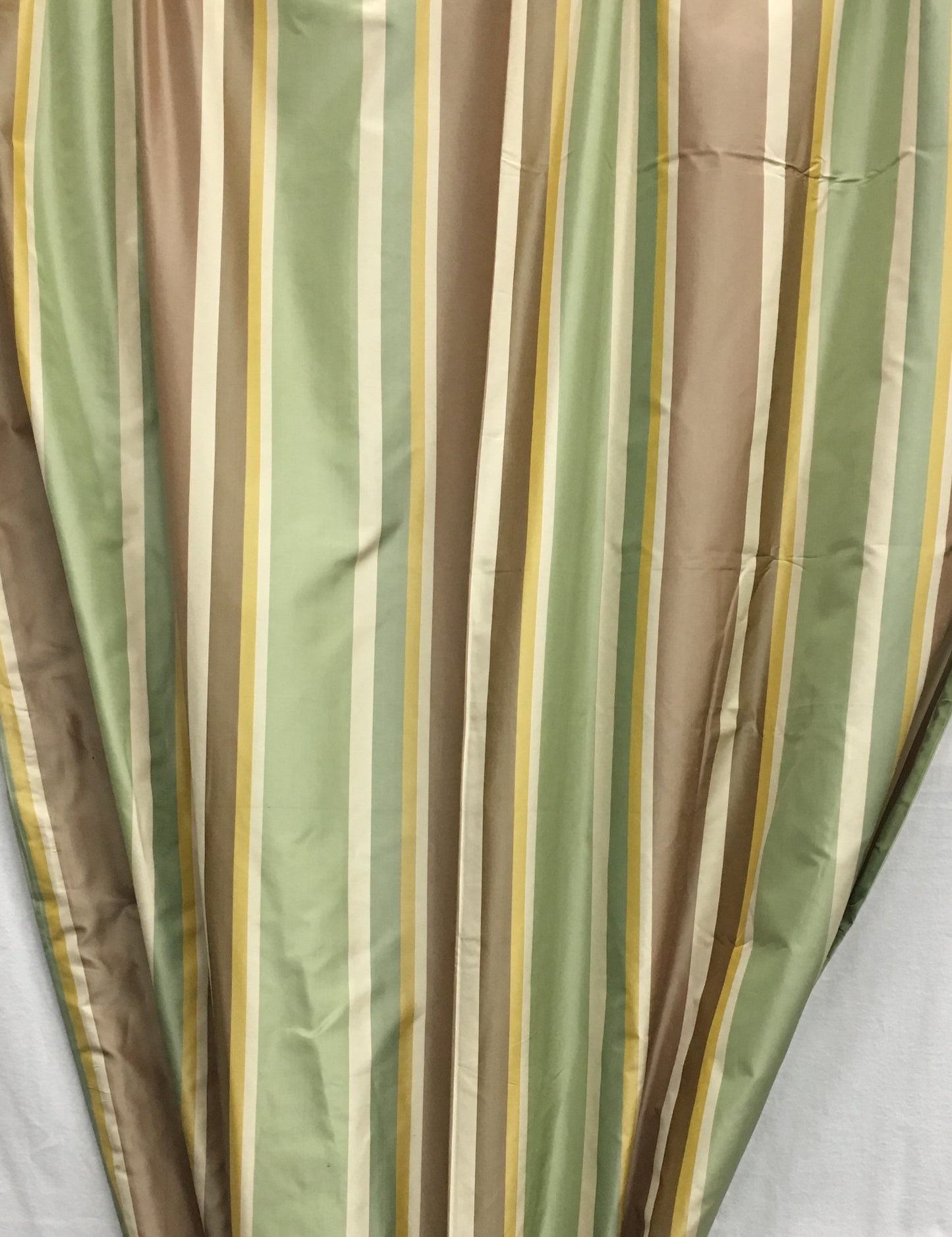 32034 Silk taffeta Drapes (Pair)