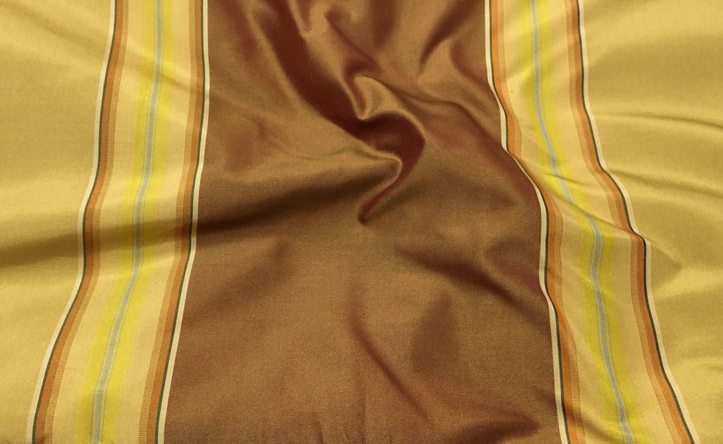 32041 Silk Taffeta Drapes (Pair)