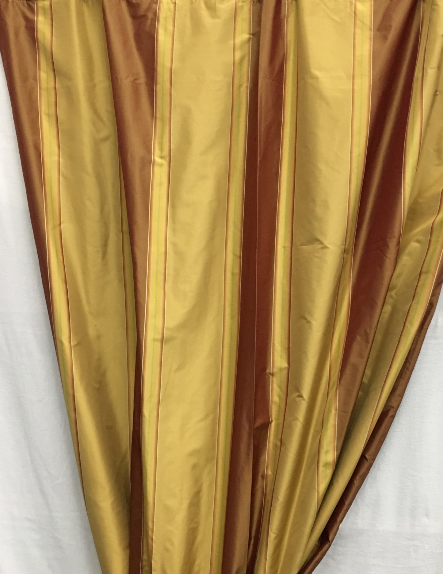 32041 Silk Taffeta Drapes (Pair)