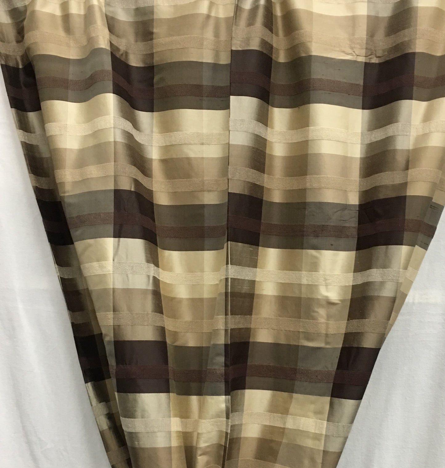 32043 Silk Dupioni Drapes (Pair)