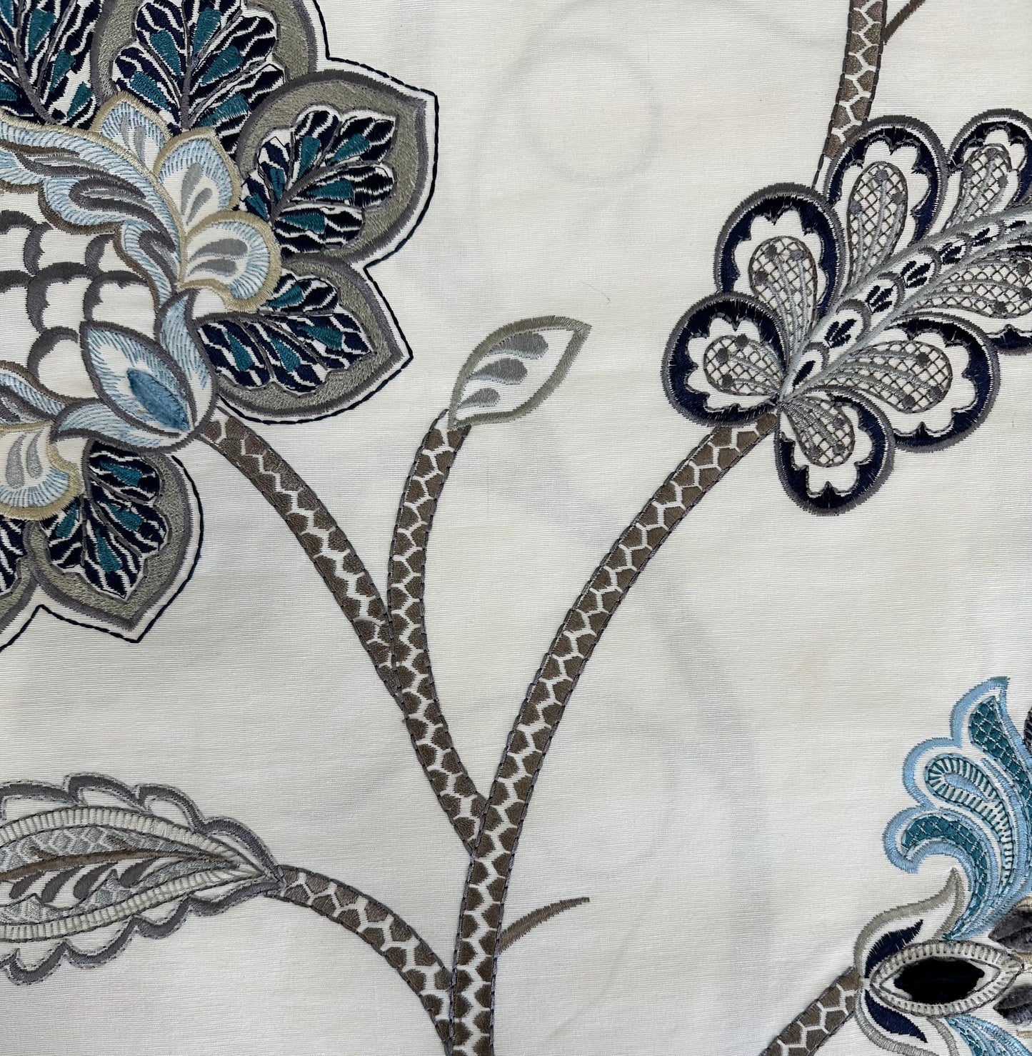 E9099B 100% Cotton Embroidery