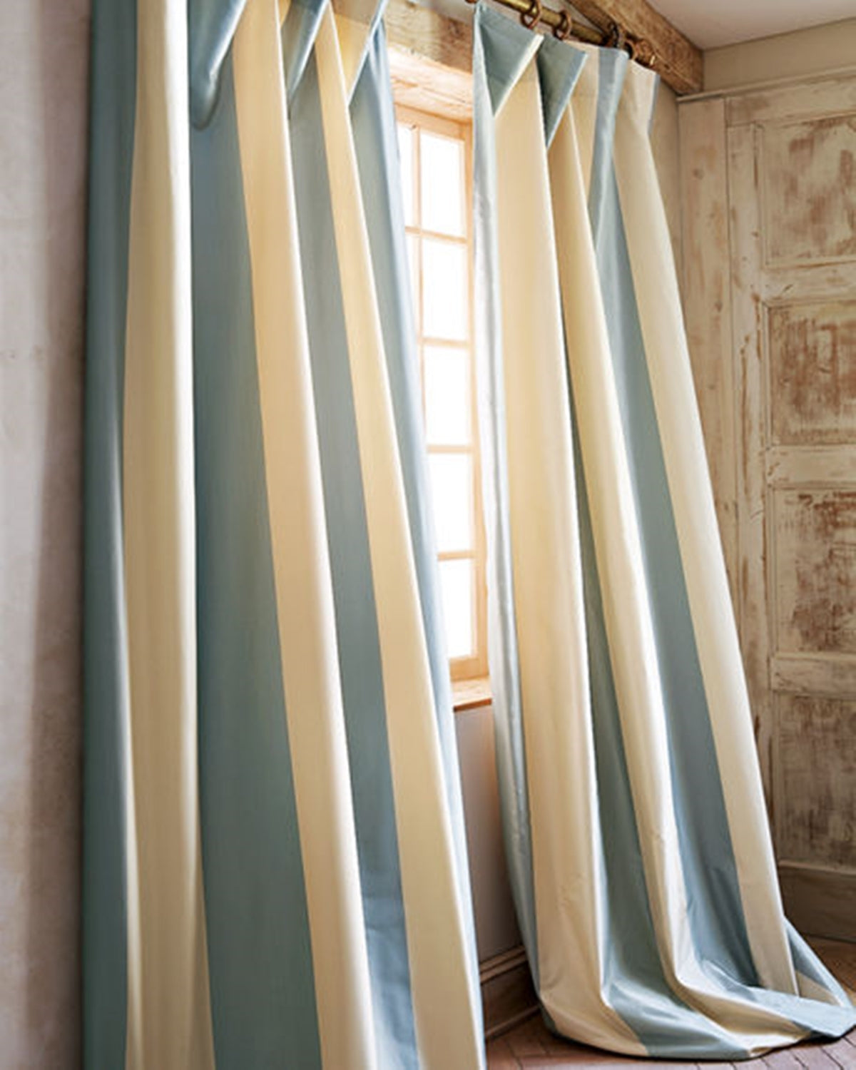 Hampton Silk Taffeta Drapes (Pair)